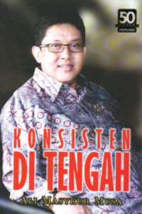 Image of KONSISTEN DI TENGAH